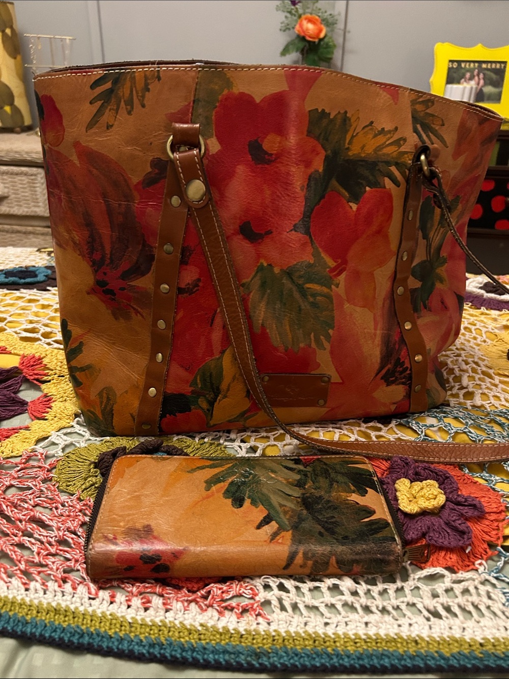 Jessica Nash 100% Genuine lHandbag with Marching Wallet